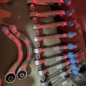 1044359-00-A 下摆臂  适用于Tesla M3