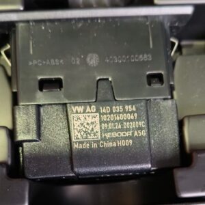 14D 035 954 双usb充电接口适用于大众ID7