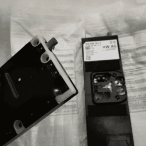 1EA 035 741 F 发送和接收单元用于车辆通信 适用于大众ID4 ID7