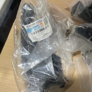 4CG 807 183 4CG 807 184  导向架适用于奥迪Q6