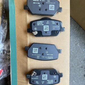 6608140964 后刹车片适用于极氪001 - 杰联莱
