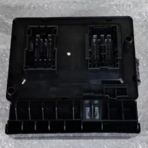 HA2HE-3722500 前舱配电盒本体 适用于比亚迪 秦PLUS