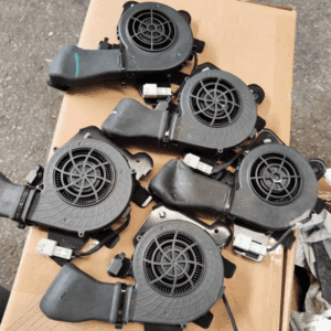 X01-151100 理想 座椅通风电机座椅加热适用于L7 L8 L9