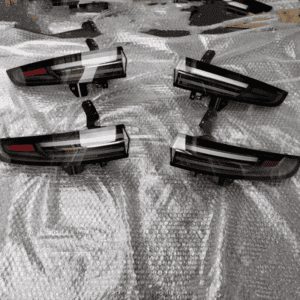 X01-41330012 X01-41330011 理想L9尾灯